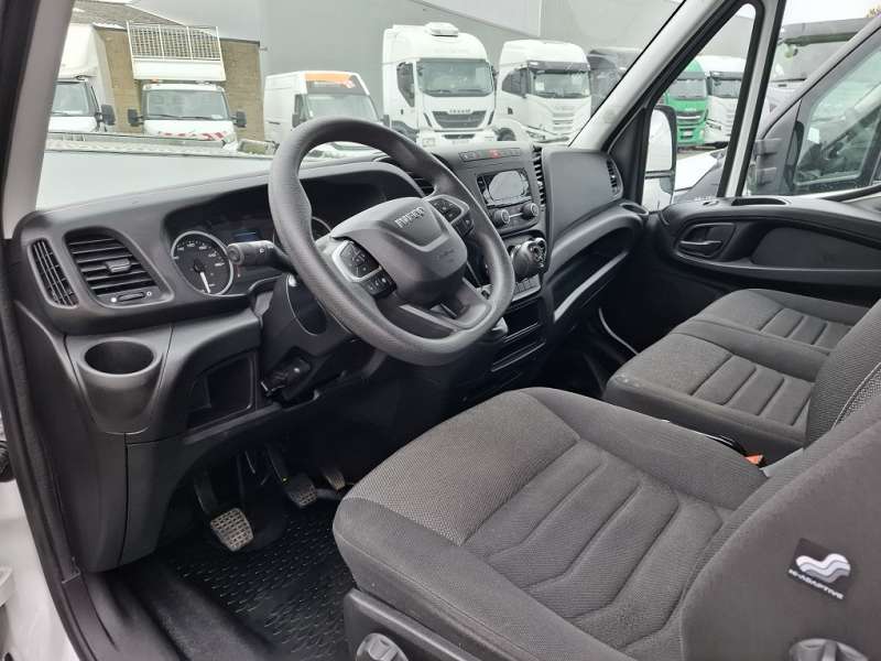 Tôle Daily 35S14V12 2.3 HPi 140 My 2022 Pack Buisn
